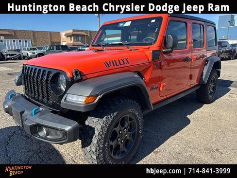 Used 2023 Jeep Wrangler Unlimited w/ Cold Weather Group AWD/4WD image 1