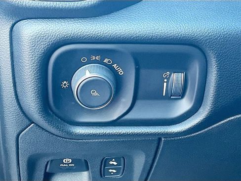 Used 2023 RAM 1500 Laramie image 10