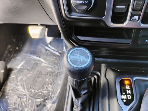 Used 2023 Jeep Wrangler Sport S image 29