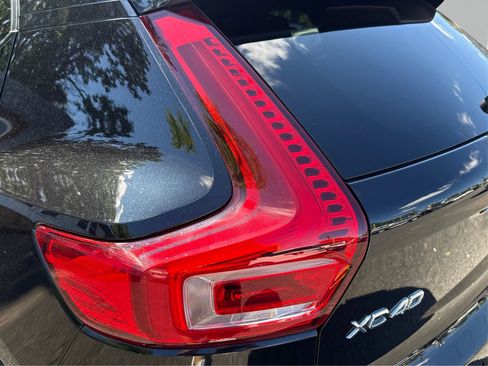 Used 2021 Volvo XC40 T5 R-Design AWD/4WD image 27