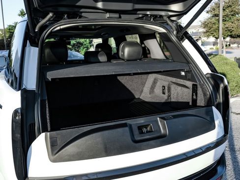 Used 2022 Land Rover Range Rover SE image 49