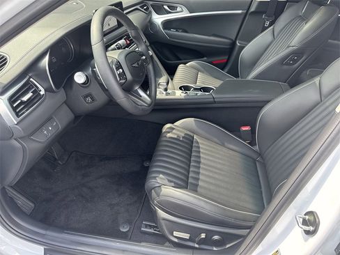 Used 2026 Genesis G70 2.5T Prestige image 9