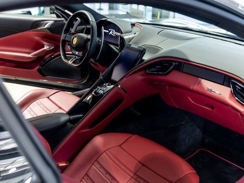 Used 2024 Ferrari Roma RWD image 29