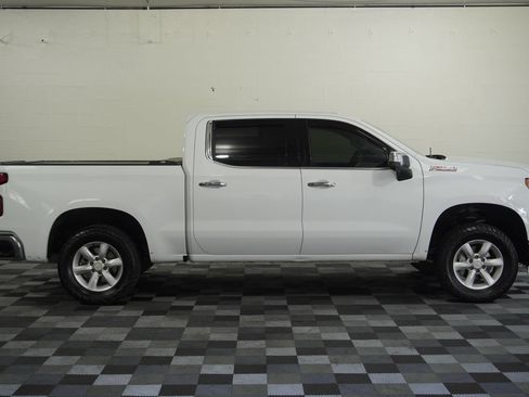 Used 2019 Chevrolet Silverado 1500 LTZ w/ LTZ Premium Package AWD/4WD image 7