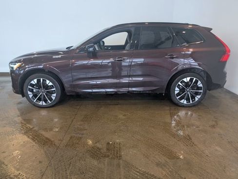 Used 2026 Volvo XC60 B5 Plus w/ Climate Package image 3