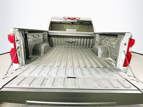 Used 2025 Chevrolet Silverado 1500 ZR2 w/ Technology Package image 27