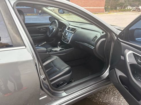 Used 2018 Nissan Altima 2.5 SL image 9