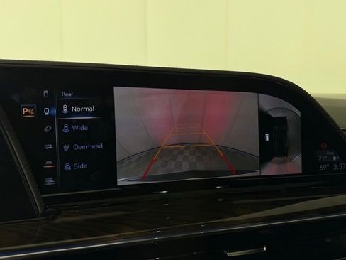 Certified 2024 Cadillac Escalade Sport Platinum w/ LPO, ONYX Package image 22