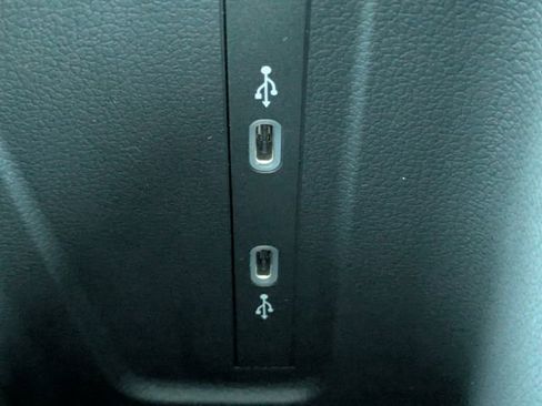 New 2026 Volkswagen Tiguan SE R-Line image 24