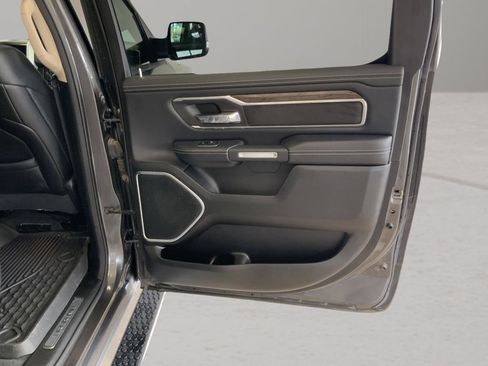 Used 2020 RAM 1500 Laramie AWD/4WD image 32