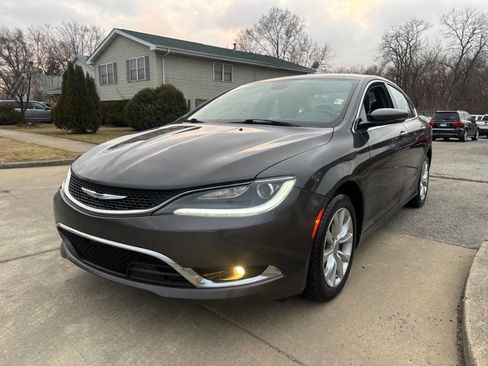 Used 2015 Chrysler 200 C image 1