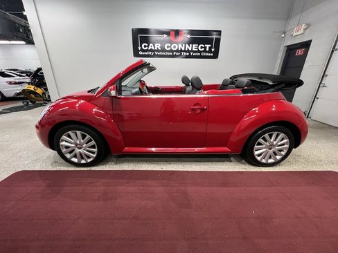 Used 2009 Volkswagen Beetle S image 19