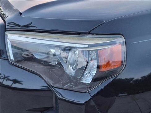 Used 2017 Toyota 4Runner SR5 RWD image 5