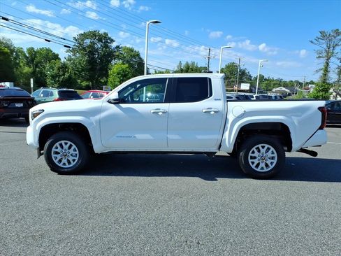 New 2026 Toyota Tacoma SR5 RWD image 6