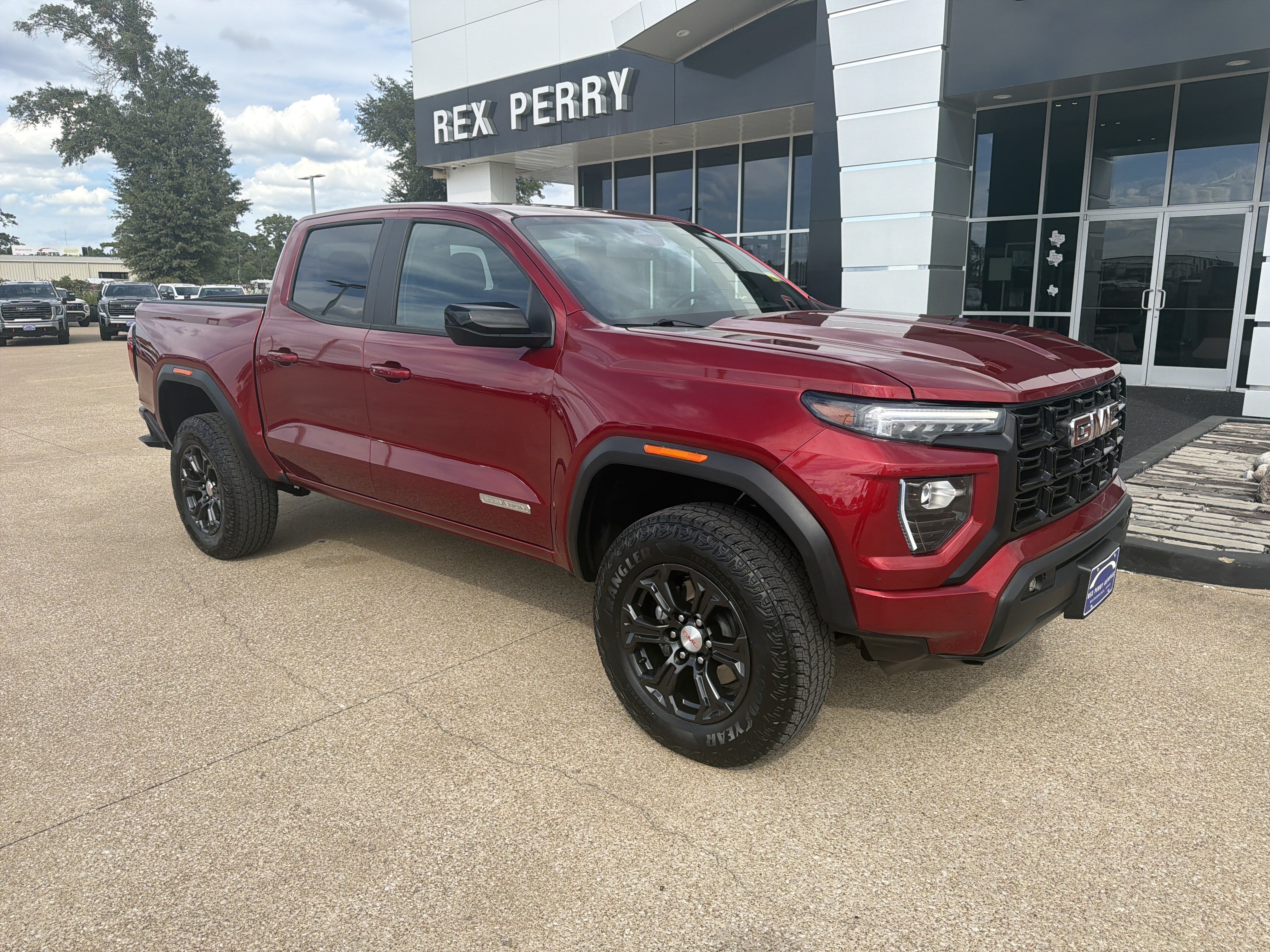 Used 2023 GMC Canyon Elevation w/ Convenience Package RWD image 2