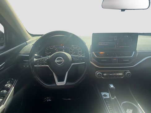 Used 2023 Nissan Altima 2.5 SL FWD image 21