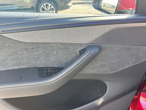 Used 2026 Tesla Model Y AWD image 16