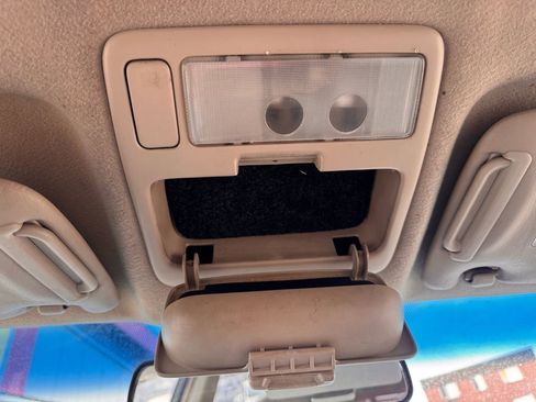 Used 2001 Toyota Highlander 4WD image 29