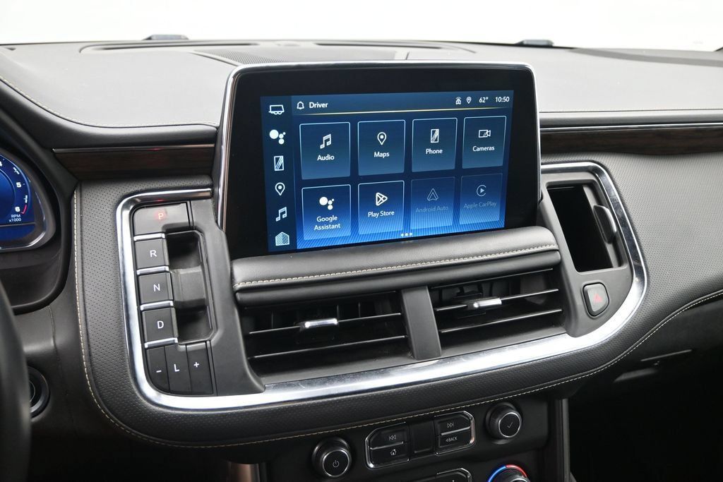 Used 2023 Chevrolet Suburban Premier AWD/4WD image 18