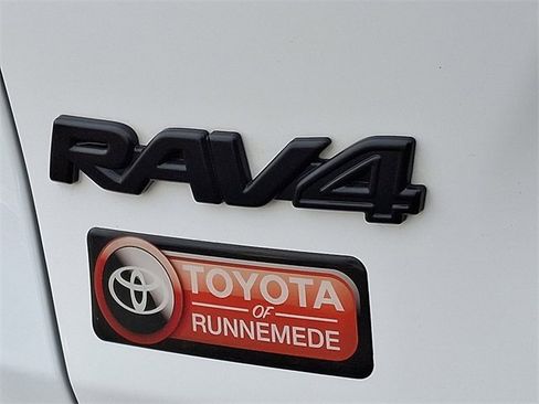 Certified 2023 Toyota RAV4 XLE image 29