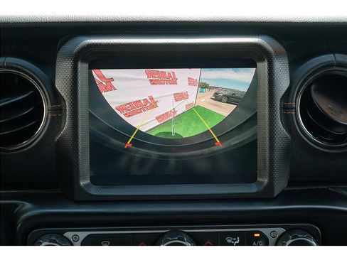 Used 2021 Jeep Wrangler Unlimited Sahara AWD/4WD image 43
