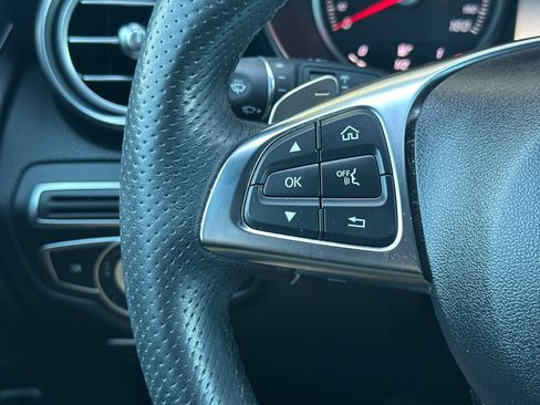 Used 2019 Mercedes-Benz GLC 300 image 27