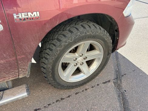 Used 2017 RAM 1500 Express w/ Express Value Package image 12