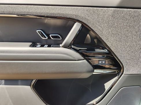 New 2026 Land Rover Range Rover Sport SE image 15