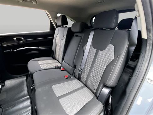 Used 2022 Kia Sorento LX FWD image 20
