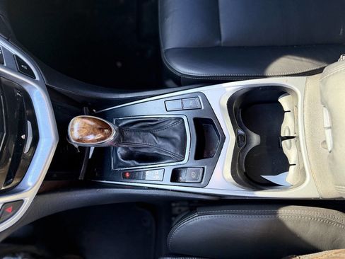 Used 2013 Cadillac SRX Luxury AWD/4WD image 19