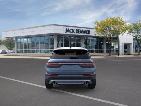 Used 2026 Lincoln Corsair Premiere image 5