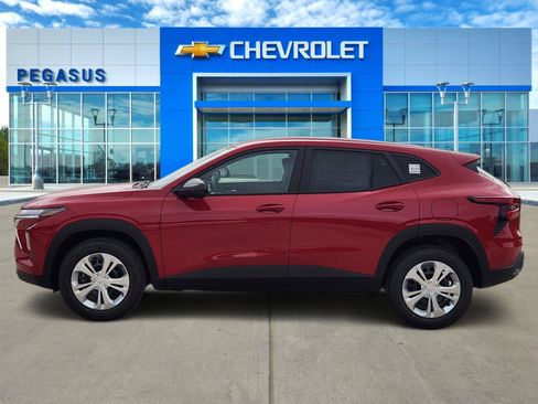 New 2026 Chevrolet Trax LS FWD image 3