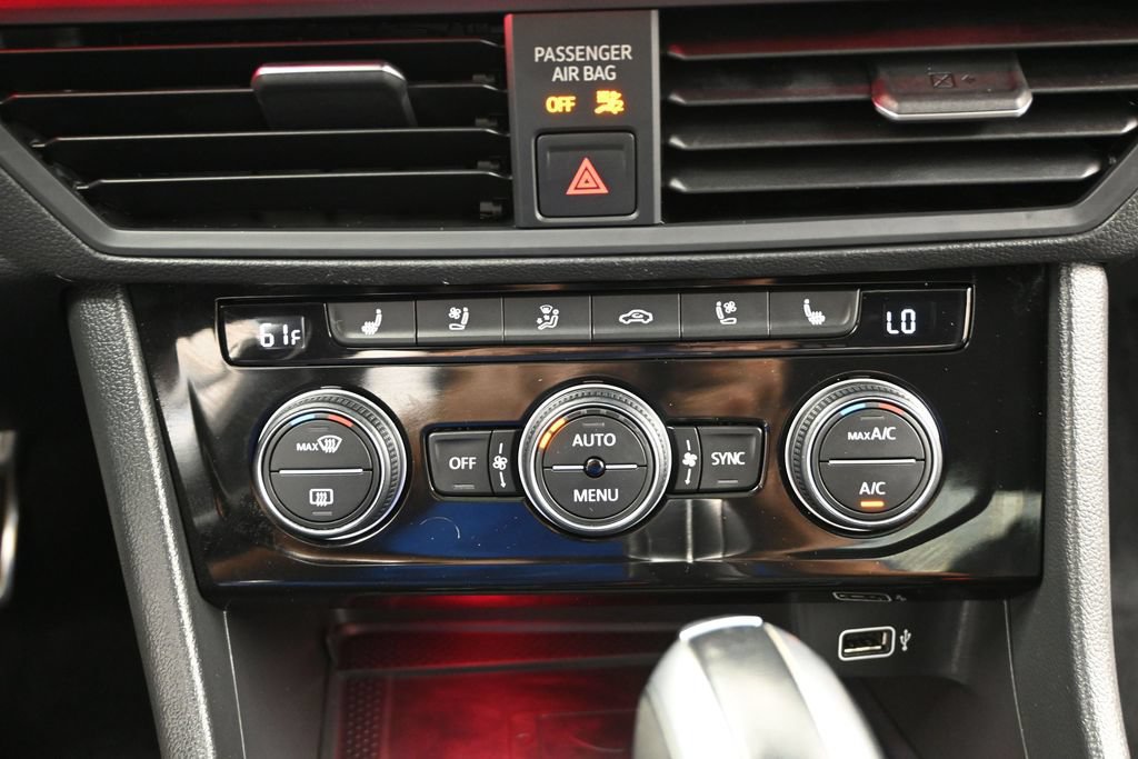 Used 2020 Volkswagen Jetta GLI Autobahn FWD image 16
