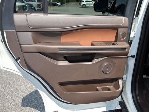 Certified 2024 Ford Expedition King Ranch RWD image 19