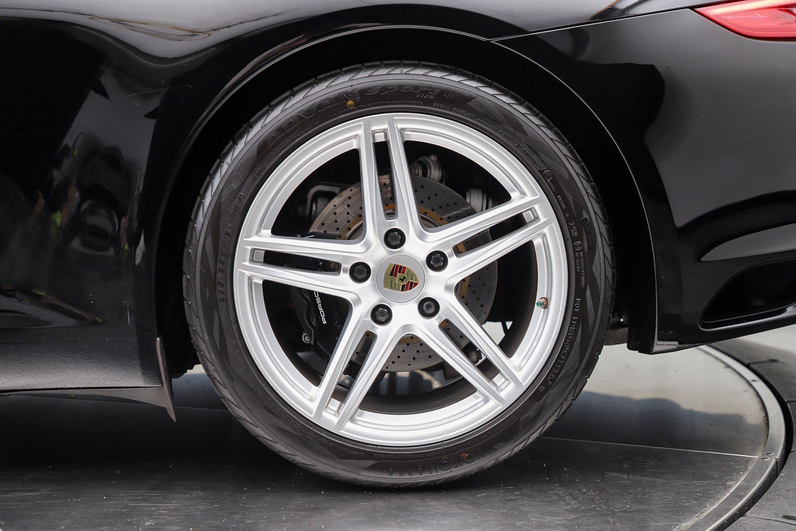 Used 2018 Porsche 911 Carrera RWD image 9