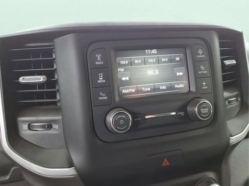 Used 2020 RAM 1500 Big Horn image 24