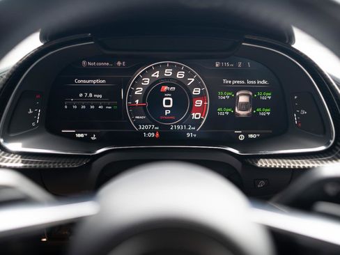 Used 2018 Audi R8 V10 RWD image 42