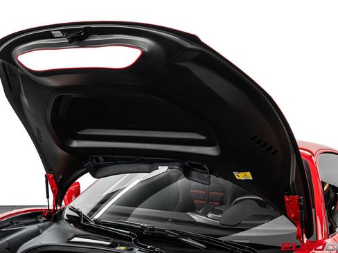 Used 2019 Ferrari 488 Pista Coupe RWD image 11