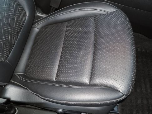 Certified 2022 Buick Encore GX Essence w/ Experience Buick Package image 23