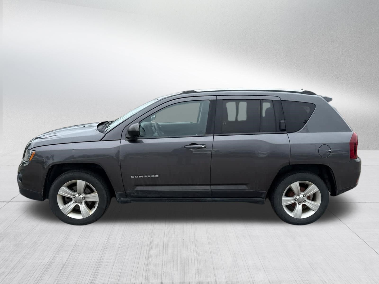 Used 2016 Jeep Compass Sport w/ Power Value Group FWD image 4