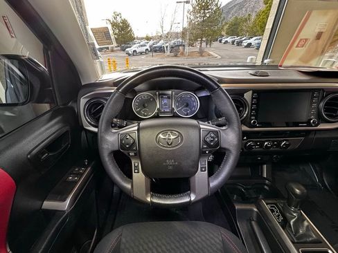 Used 2022 Toyota Tacoma SR5 image 17