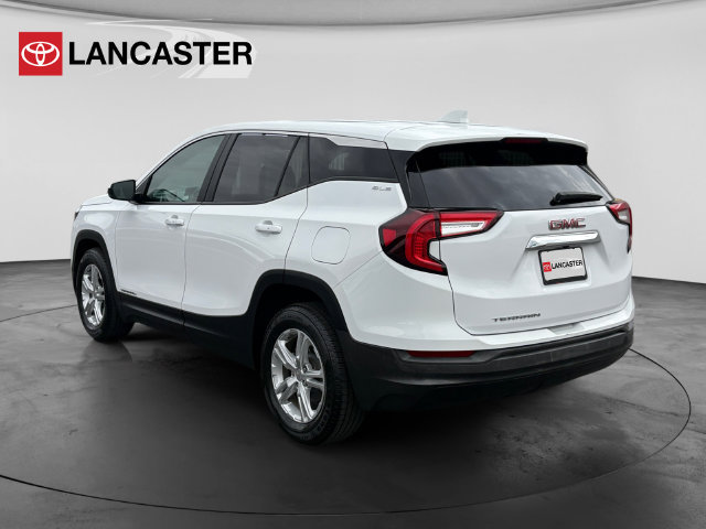 Used 2024 GMC Terrain SLE FWD image 5