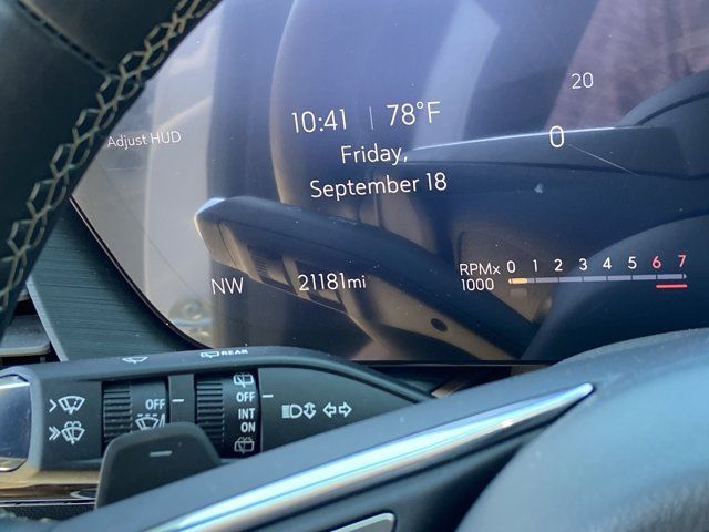 Used 2025 Buick Envision Sport Touring AWD/4WD image 3