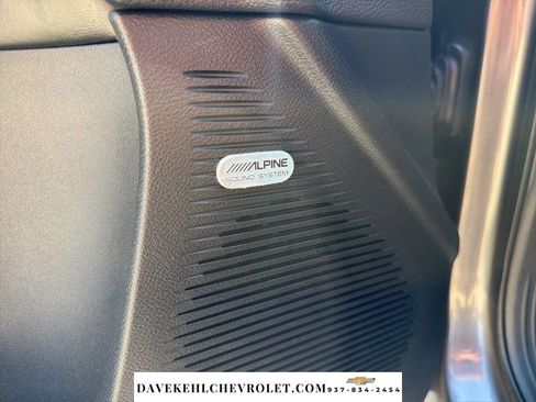 Used 2016 Dodge Challenger R/T Scat Pack RWD image 11