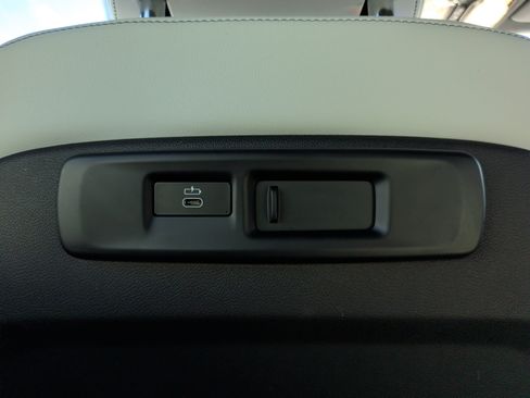 Certified 2023 BMW X5 xDrive40i w/ M Sport Package image 36