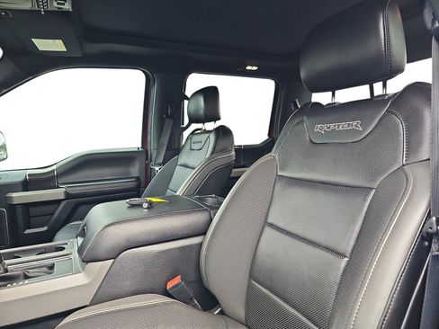 Used 2019 Ford F150 Raptor w/ Equipment Group 802A Luxury AWD/4WD image 12