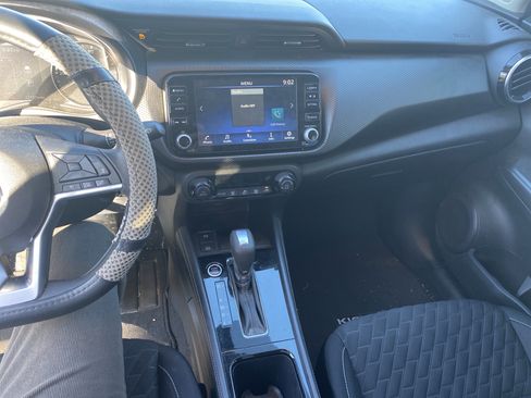 Used 2021 Nissan Kicks SV w/ Interior Electronics Package image 17