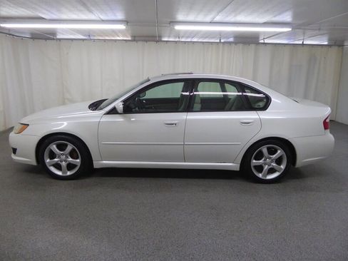 Used 2009 Subaru Legacy 2.5i Special Edition AWD/4WD image 4