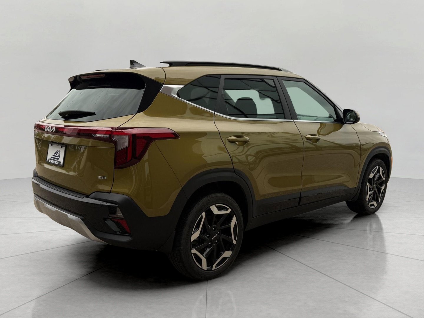 Used 2024 Kia Seltos SX w/ SX Sunroof Package AWD/4WD image 13