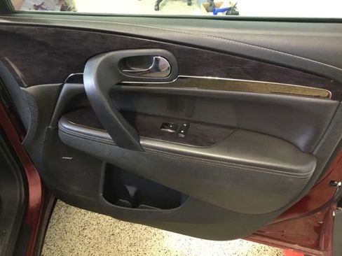 Used 2017 Buick Enclave Premium image 51